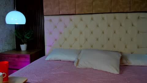 dafne_hillss online show from 10, 10, 2025