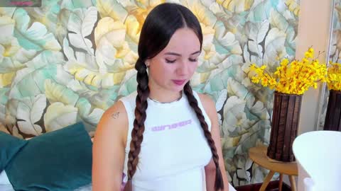 Snapshot of dafnevega chatting on 14, 1, 2025 Dafne online show from 14, 1, 2025