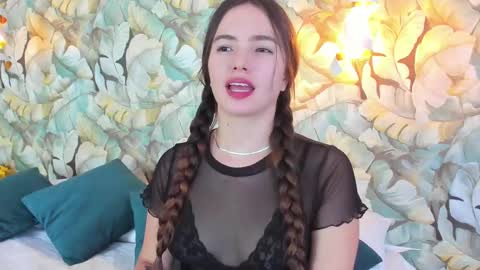 Snapshot of dafnevega chatting on 22, 2, 2025 Dafne online show from 22, 2, 2025