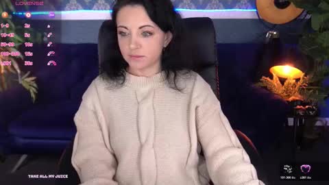 Dafni Mon online show from 3, 12, 2025