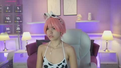 Dahlia Grey online show from 17, 11, 2025