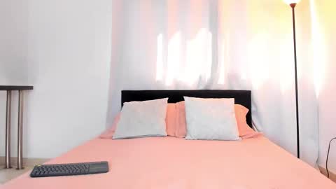 Daila Smith  online show from 17, 2, 2025