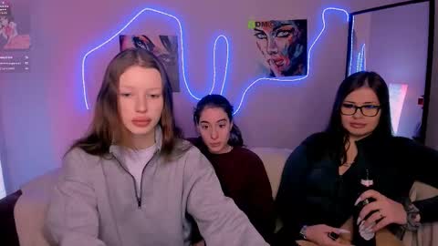 Snapshot of daisy_baby_ chatting on 3, 2, 2026 daisy online show from 3, 2, 2026