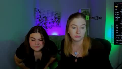 Snapshot of daisy_candy chatting on 16, 9, 2025 Little Di online show from 16, 9, 2025