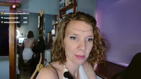 daisy_lovely online show from 19, 11, 2025