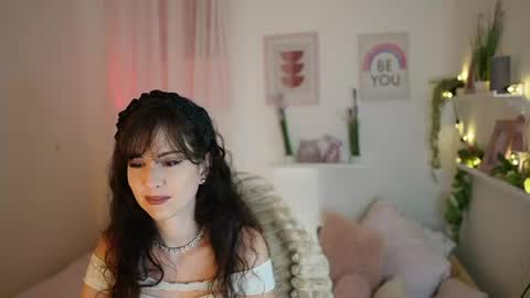 Snapshot of daisy_lowe_ chatting on 18, 7, 2026 Daisy online show from 18, 7, 2026