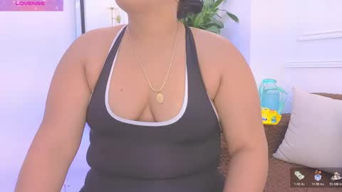 Snapshot of daisy_price chatting on 9, 5, 2026 Daisy Price online show from 9, 5, 2026