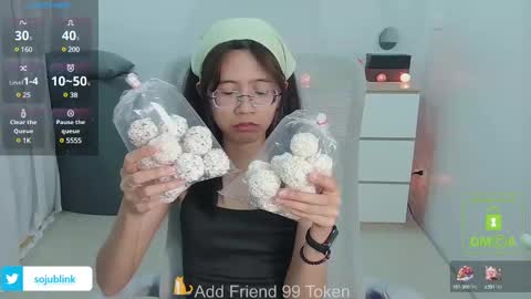 Snapshot of daisybean chatting on 1, 2, 2025 Daisy online show from 1, 2, 2025