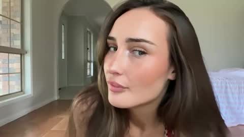 Snapshot of daisyfayer chatting on 5, 5, 2026 Daisy online show from 5, 5, 2026