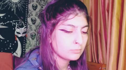 Snapshot of dak_7 chatting on 4, 2, 2025 -- -- help me reach 100 hands up online show from 4, 2, 2025