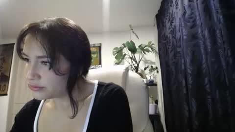 IG  dakotasofiaa online show from 21, 1, 2025