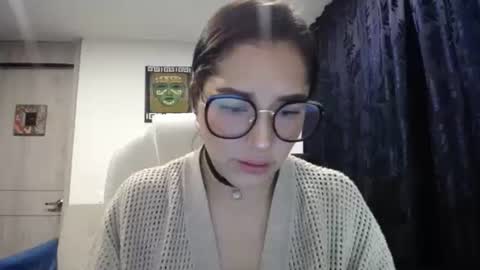 IG  dakotasofiaa online show from 1, 3, 2025