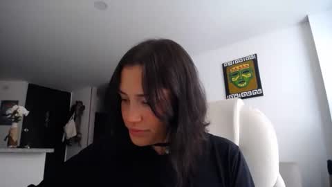 IG  dakotasofiaa online show from 12, 3, 2025