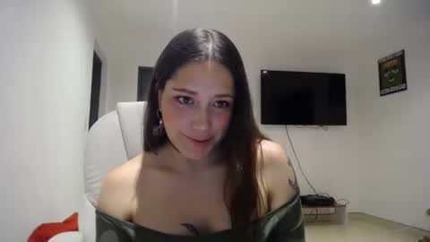 Snapshot of dakota01_ chatting on 5, 5, 2026 IG dakotasofiaa online show from 5, 5, 2026