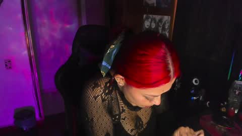 Dakota Crab online show from 7, 2, 2025