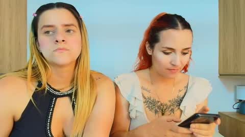 Dakota-Megan online show from 21, 11, 2025