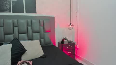 Dakota  online show from 4, 3, 2026