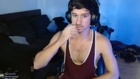 Snapshot of dakota_wndrs chatting on 12, 5, 2026 Dakota Wonders online show from 12, 5, 2026