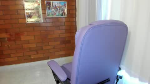 The girl of your dreams o online show from 25, 2, 2025