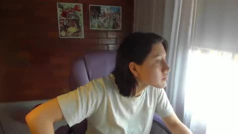 The girl of your dreams o online show from 27, 2, 2025