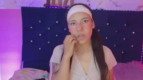 dakotaa_johnson online show from 31, 5, 2026
