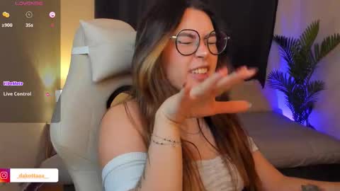 Snapshot of dakottaa__ chatting on 3, 2, 2026 dakottaa__ online show from 3, 2, 2026