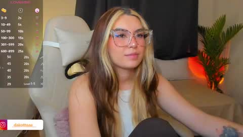 dakottaa__ online show from 29, 5, 2026