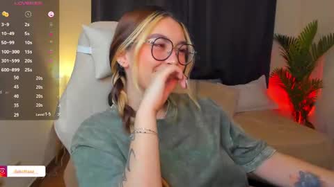 dakottaa__ online show from 16, 7, 2026