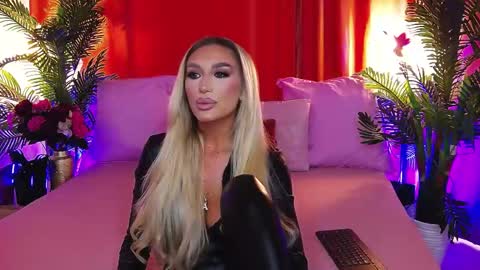 Snapshot of dalidaselena chatting on 13, 5, 2026 DalidaSelena online show from 13, 5, 2026