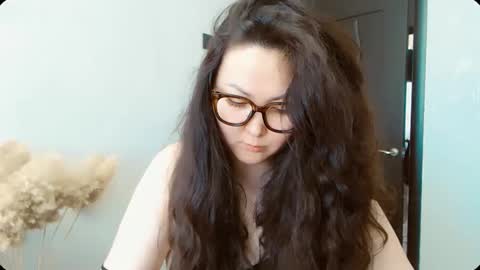 Snapshot of dalidayes chatting on 30, 3, 2026 Dali online show from 30, 3, 2026