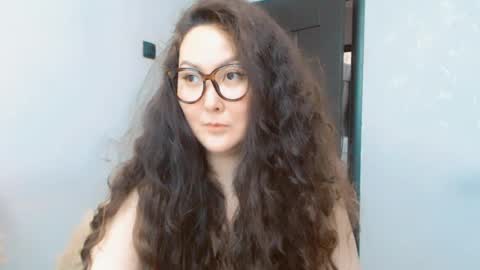 Snapshot of dalidayes chatting on 13, 7, 2026 Dali online show from 13, 7, 2026