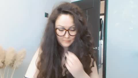 Snapshot of dalidayes chatting on 20, 7, 2026 Dali online show from 20, 7, 2026