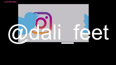 Snapshot of dalila_oficials chatting on 5, 5, 2026 online show from 5, 5, 2026