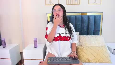 Snapshot of daliluu chatting on 8, 7, 2026 Dali Luu online show from 8, 7, 2026