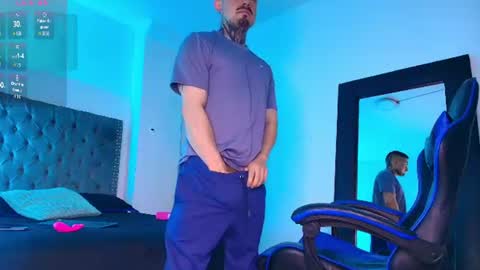 Snapshot of dallas_whitee chatting on 15, 7, 2026 Dallas whitee online show from 15, 7, 2026