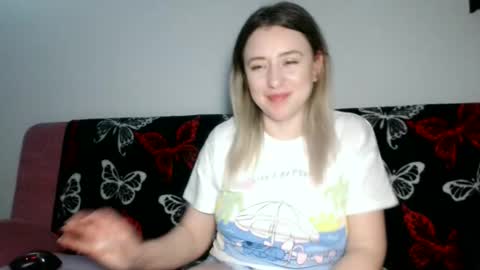 Snapshot of dalyana22 chatting on 25, 4, 2026 Maria online show from 25, 4, 2026