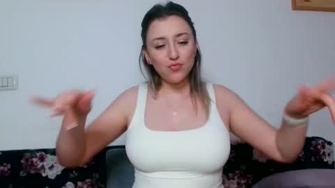 Snapshot of dalyana22 chatting on 8, 5, 2026 Maria online show from 8, 5, 2026