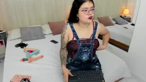 Damaris Ponce online show from 4, 7, 2026