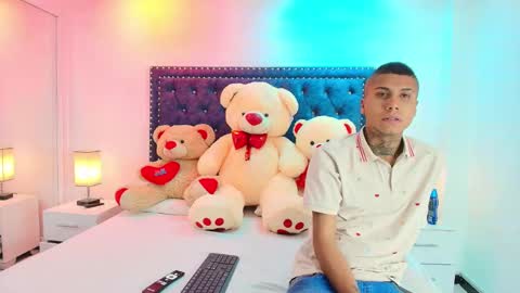 DAMIAN AND ROXANNE.  online show from 8, 10, 2025