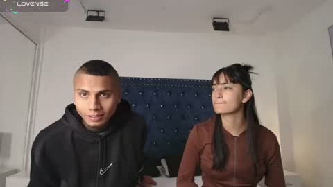 Snapshot of damian_and_roxanne chatting on 29, 6, 2026 DAMIAN AND ROXANNE. online show from 29, 6, 2026