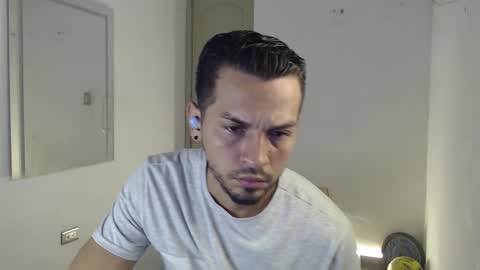 Snapshot of damian_muscle chatting on 13, 10, 2025 Damian online show from 13, 10, 2025