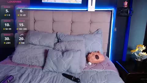 damian_n_lissa online show from 24, 2, 2025