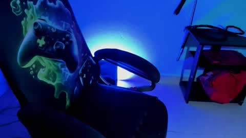 Damian torner online show from 4, 11, 2025