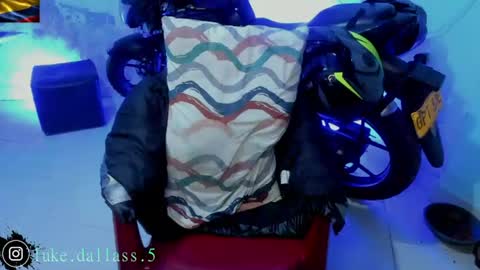 Snapshot of damian_torner chatting on 3, 8, 2026 Damian torner online show from 3, 8, 2026
