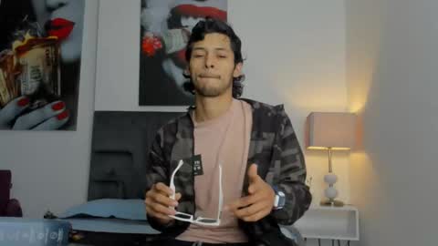 Snapshot of damian_vadim chatting on 24, 2, 2026 Damian Vadim online show from 24, 2, 2026