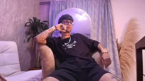 Snapshot of damiann_cruz chatting on 3, 6, 2026 Damiann Cruz online show from 3, 6, 2026