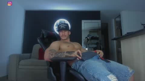 Snapshot of dammianmilleroficial chatting on 25, 4, 2026 INSTAGRAM DAMMIANMILLEROFICIAL online show from 25, 4, 2026