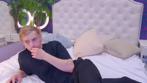 Snapshot of damonlux chatting on 28, 6, 2026 Damon online show from 28, 6, 2026