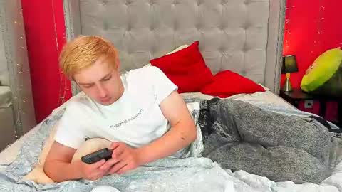 Snapshot of damonlux chatting on 12, 7, 2026 Damon online show from 12, 7, 2026