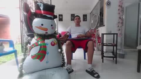 damyan_2003 online show from 5, 1, 2025